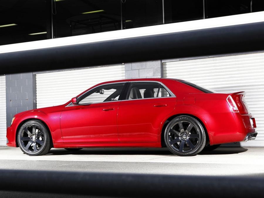  Chrysler 300C SRT8 2012 года  (AU) (фото 6 из 11)
